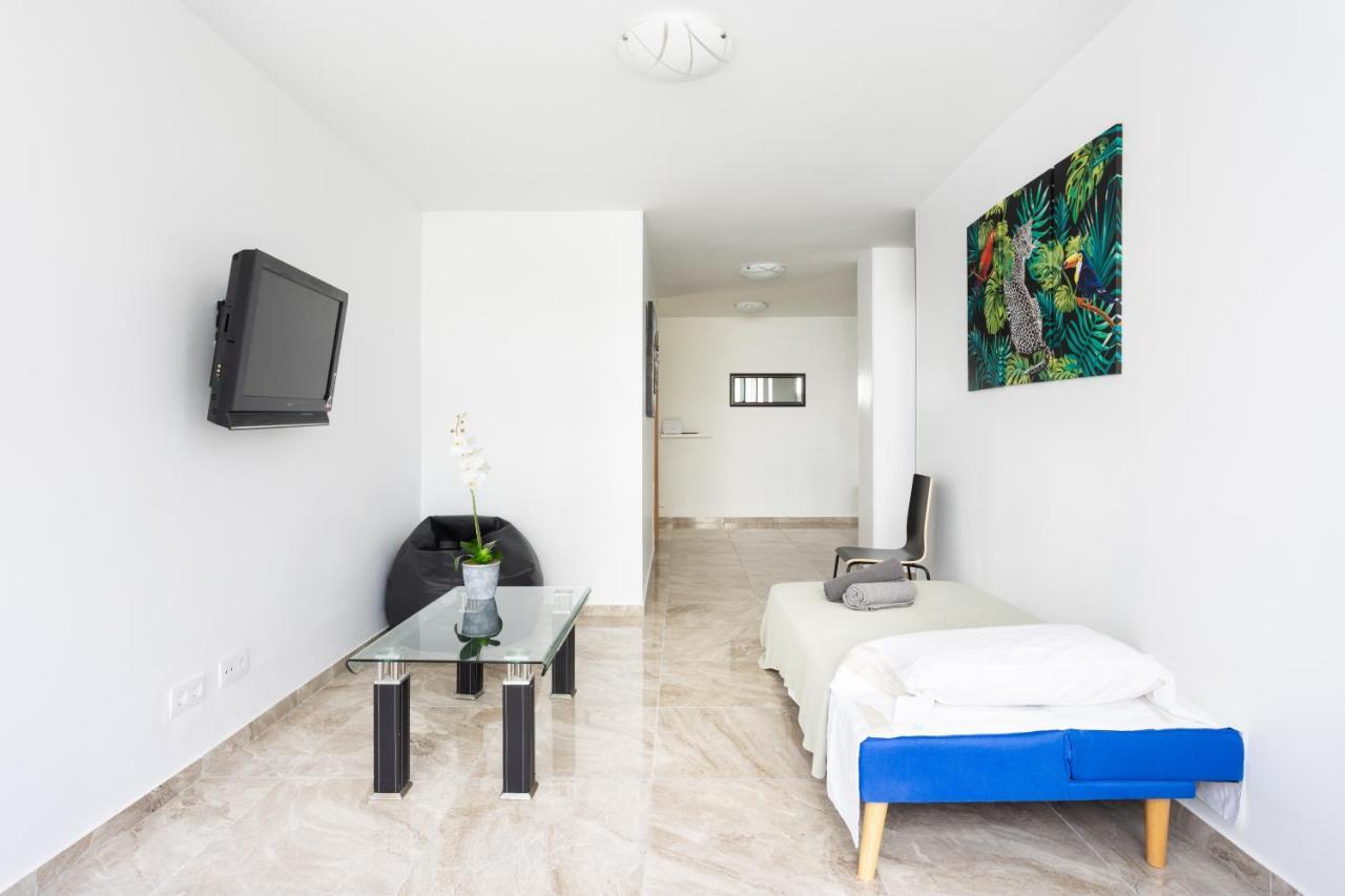 Classbnb - Three Spacious Apartments 150M From The Las Americas Promenade Arona  Eksteriør bilde